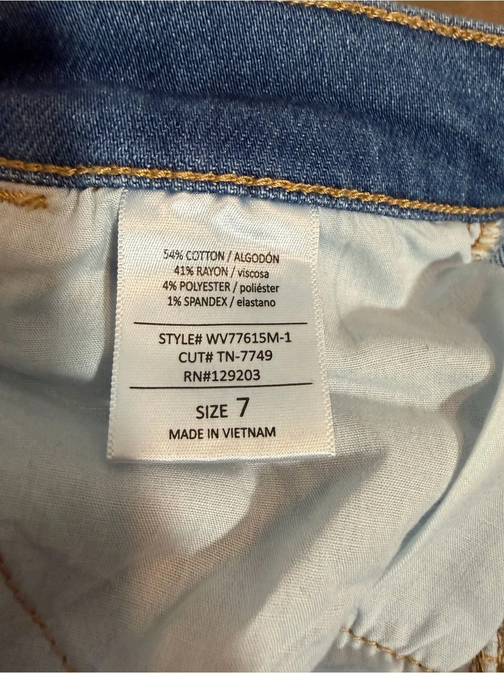 Cello high rise skinny jeans size 7 NWT